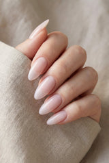 Pillow Talk · 517 | Nailster Denmark